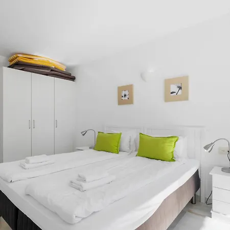 Sunny Flat With Pool In Riviera Del Sol By Costarentals - Ref 96